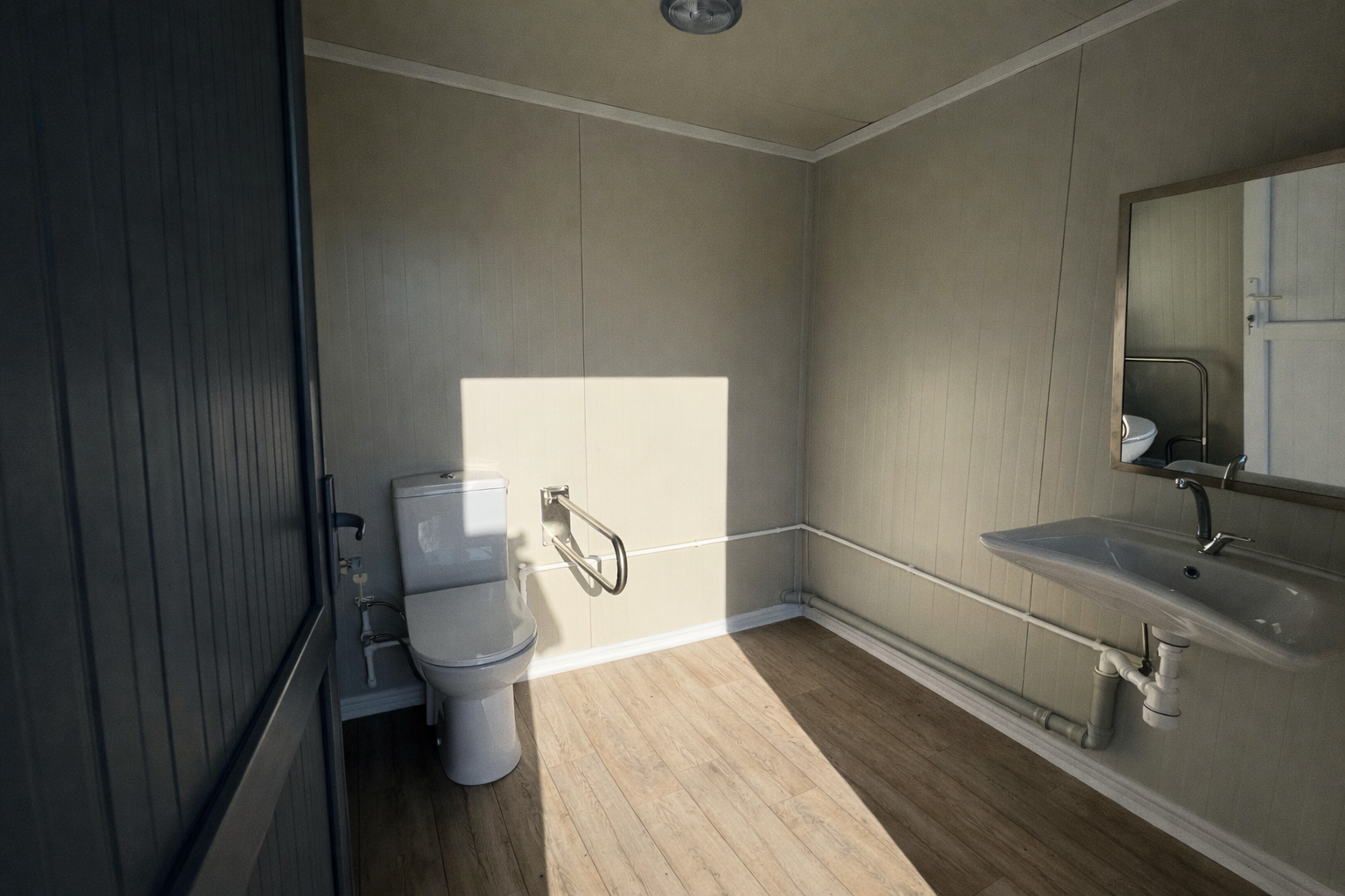 WC ACCESS Bild 9